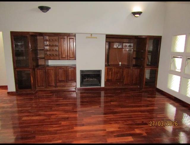 4 BEDROOM CLUSTER FOR SALE IN GLEN MARAIS